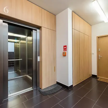 New Praga Urban Modern By Bookinghost