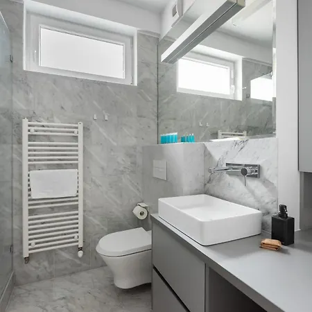 New Praga Urban Modern By Bookinghost Apartmán